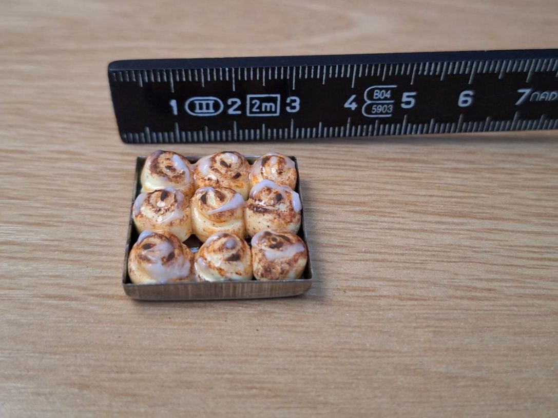 Puppenhäuser & -möbel: Handmade Zimtschnecken Backblech – Neu (gemäss Beschreibung) aus Zürich von HandmadeTinyFood 1