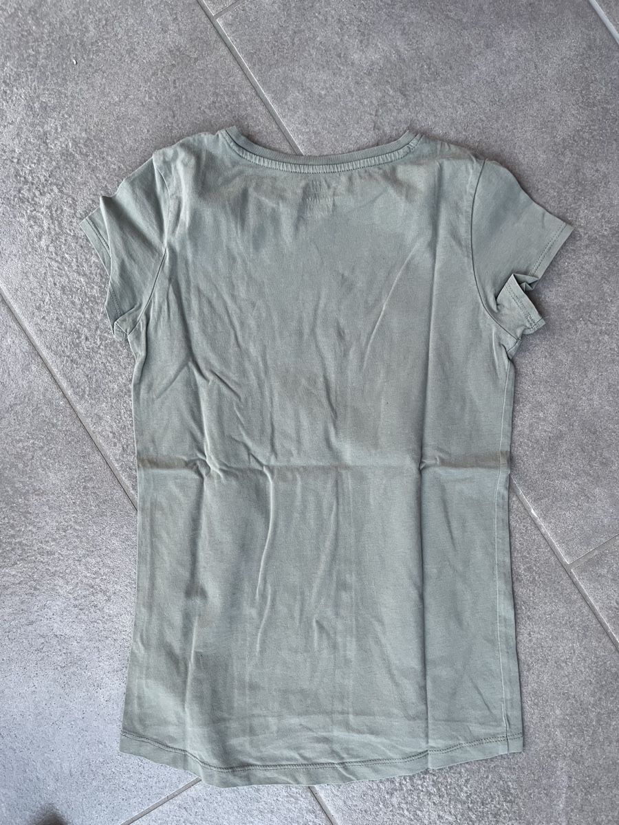 H&M Blouses, T-shirts & Tops: 3 T-Shirts H&M 146/152 Baumwolle – D'occasion à Wil ZH par Wonderwoman76 5