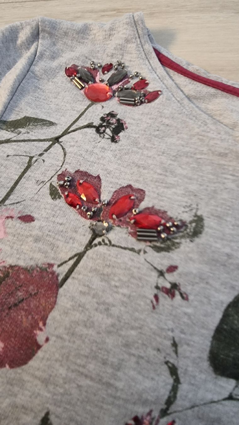 Gerry Weber Pulls & Sweat-shirts: schöner Pullover M mit Perlen bestickt Gerry Weber neuwertig – Neuf (Voir description) à Wigoltingen par Zuckerfee84 2