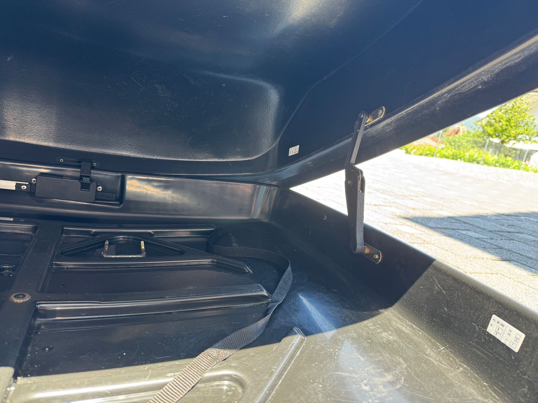 Thule Dachboxen: Thule Dachbox 225cm – Gebraucht aus Kestenholz von cvx_889vv 5