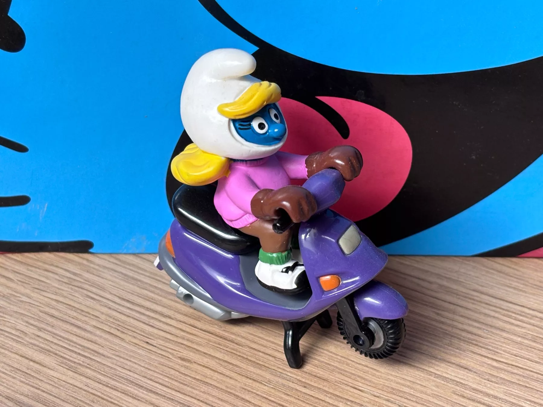 Schleich Statuette: Schlumpfine auf Roller – Usato da Lyss venduto da Duckszone