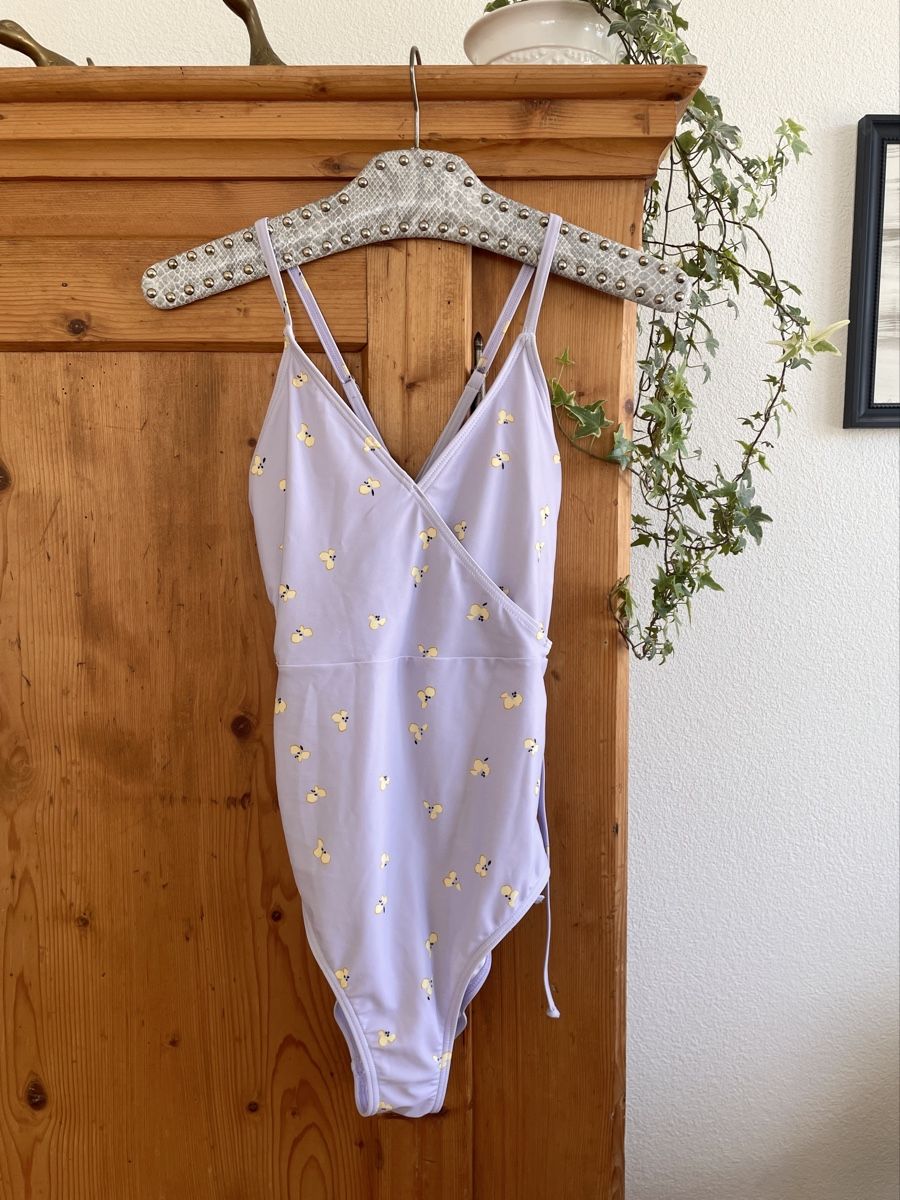 Badekleider & Bikinis: Badeanzug | Nümph | Blumenmuster | Lavendel Gr S | neu – Neu (gemäss Beschreibung) aus Zürich von samira12382