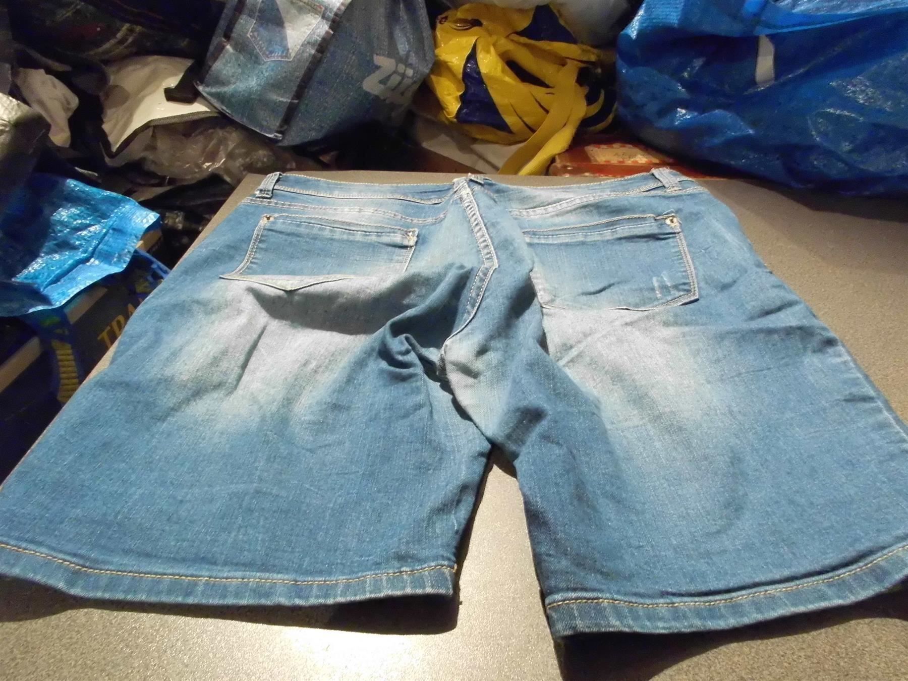 Jeans: Jeans-Shorts Grösse 40, Chicoree, Hydee – Usato da Zürich venduto da abraxas1291 1