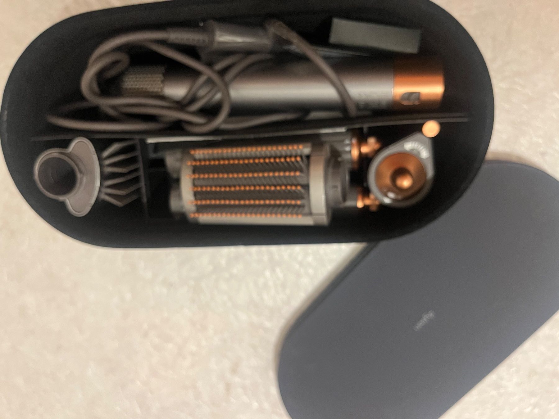 Dyson Lockenstäbe & Haarglätter: Dyson Airwrap Complete – Gebraucht aus Dübendorf von californiaree 1