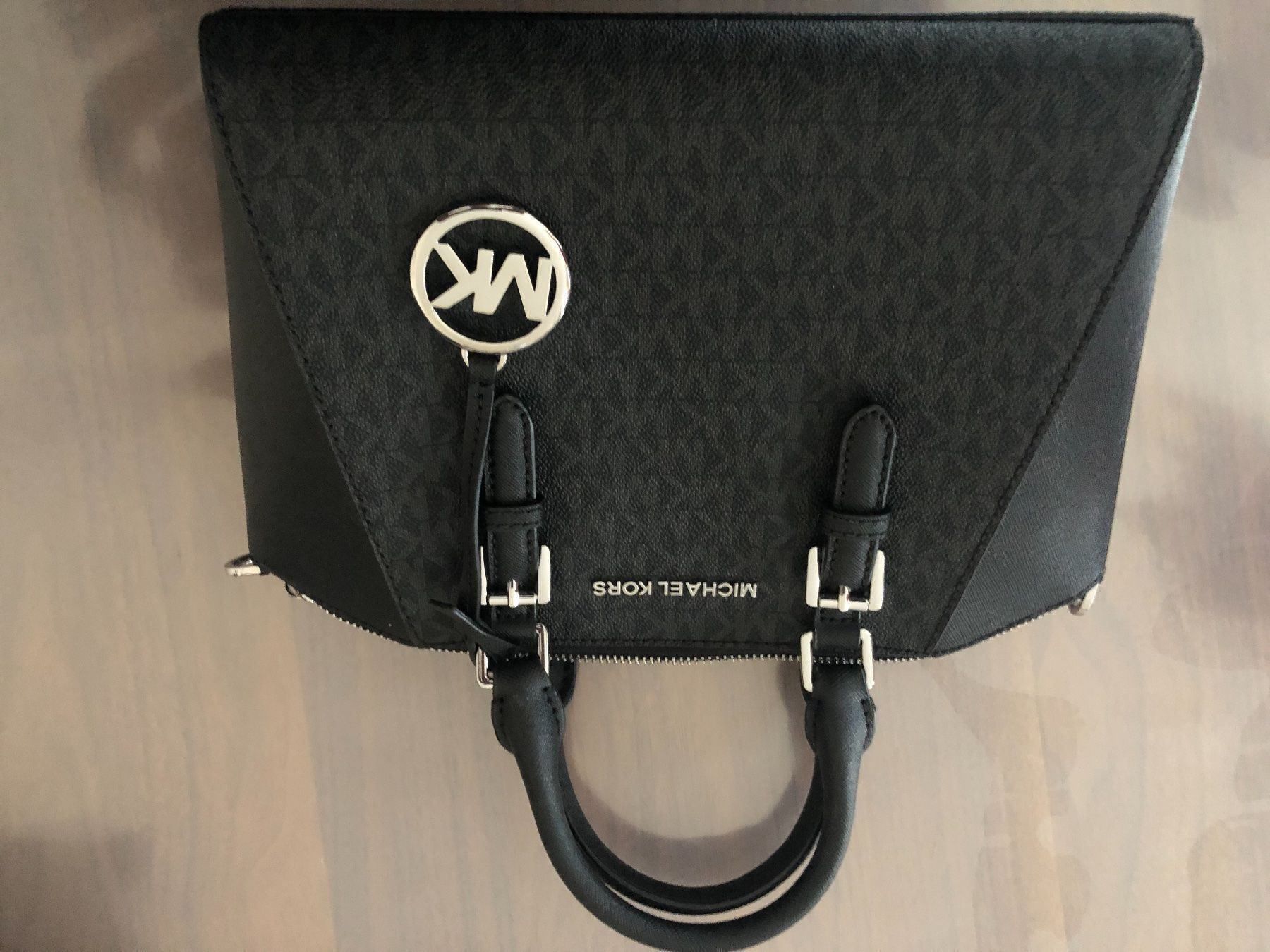 Taschen für Damen: Michael Kors tasche – Neu und originalverpackt aus Fislisbach von Brandopfer810