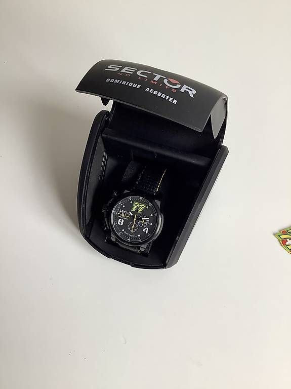 Orologi: Dominique Aegeter 77 Spezial Edition Chronograph – Usato da Dulliken venduto da mark.stein 2