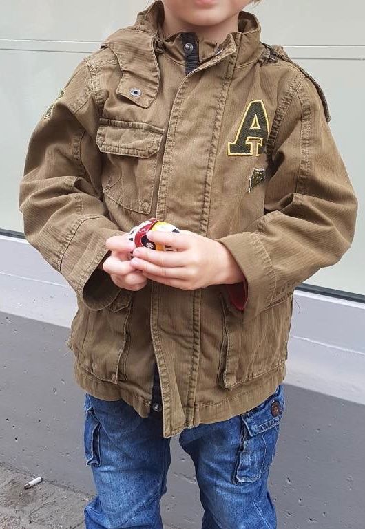 Giacche & Cappotti: Übergangsjacke mit Kapuze Gr 104 – Usato da Zürich venduto da AninANILOKIN