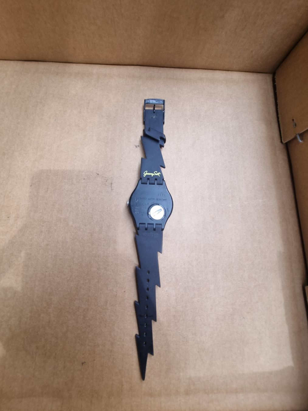 Swatch Orologi: Swatch Geremy Scott – Usato da Schaffhausen venduto da Leveron13 2