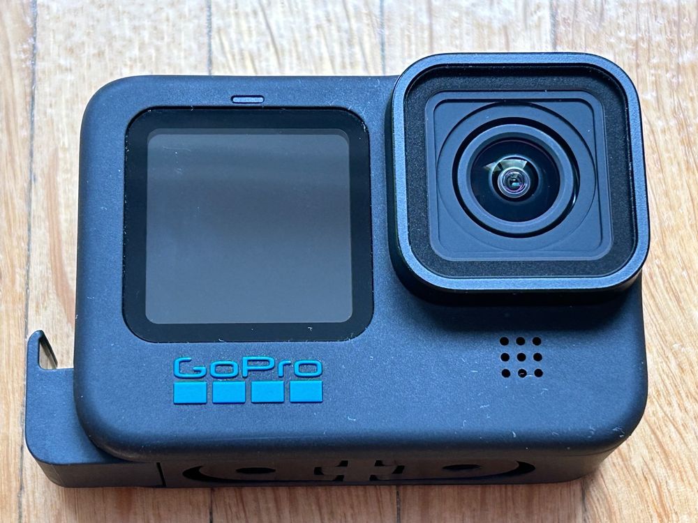 GoPro Hero 11 Creator Edition (Gebraucht) in Forch für CHF 399 – mit ...