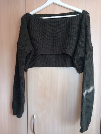 Pull court / Crop top en maille vert kaki