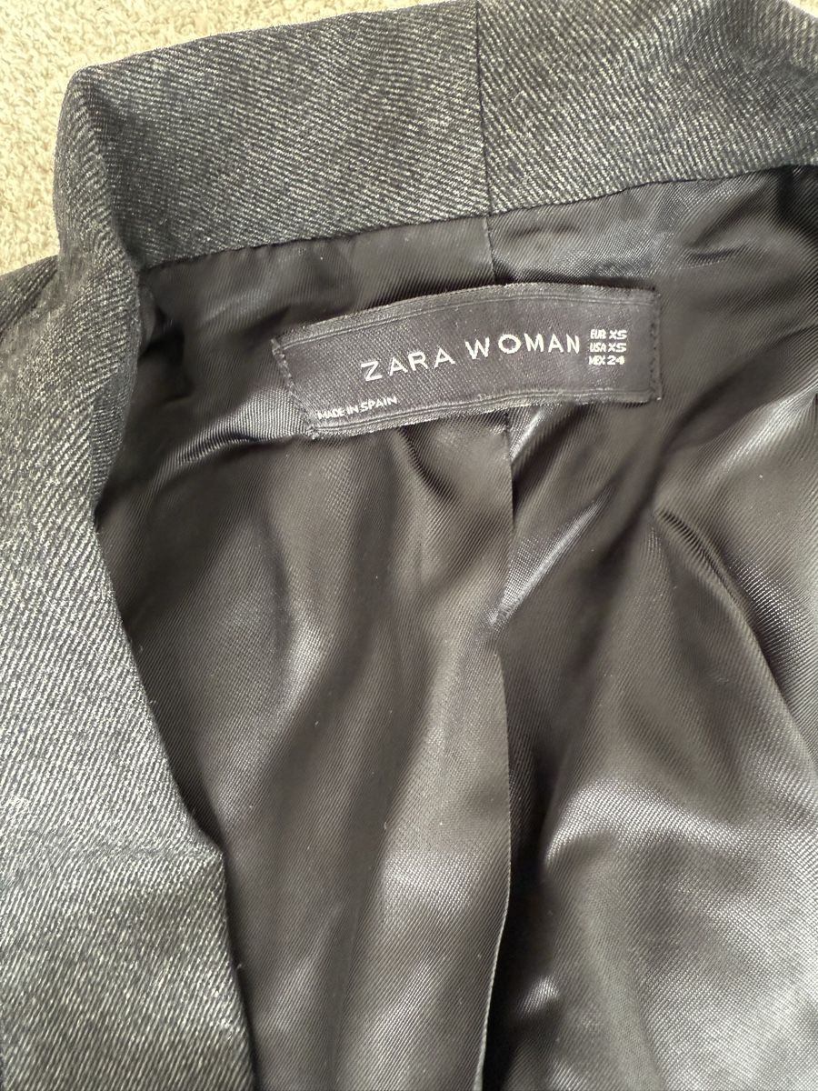 Zara Completi & Tailleur: Blazer Zara grau Grösse XS – Usato da Gebenstorf venduto da sdent 1