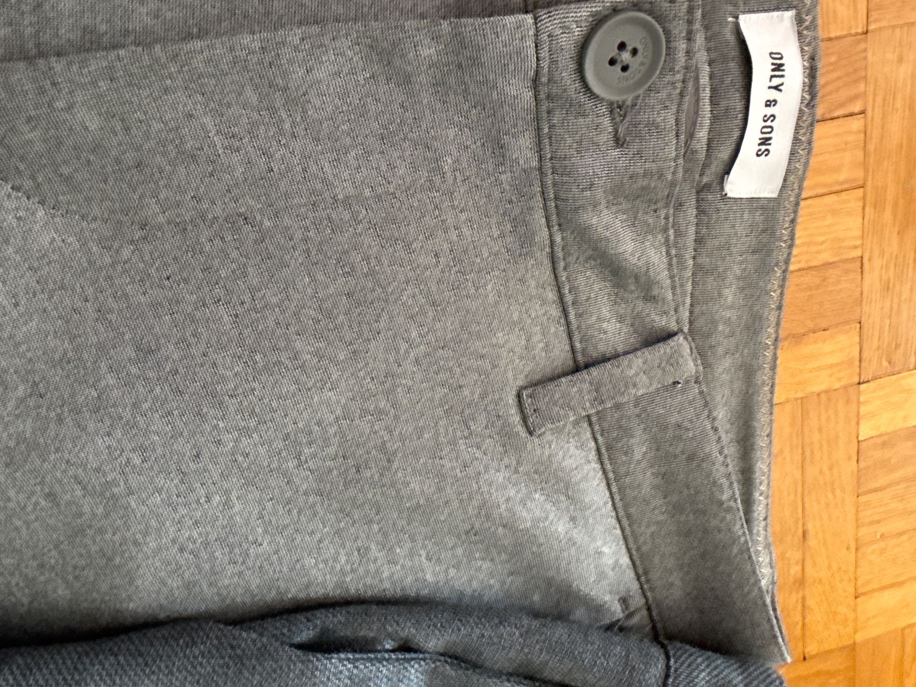 Only Kleiderpakete: Only & Sons Mark slim Herren 32/32 Hose Kleiderpaket – Gebraucht aus Winterthur von britsi 2
