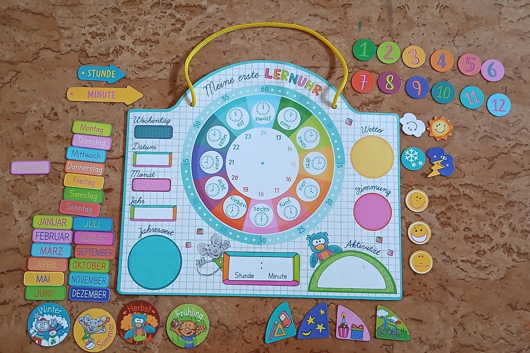 Jouets: Lernuhr, Kalender – Neuf (Voir description) à Sissach par mar_xc7r