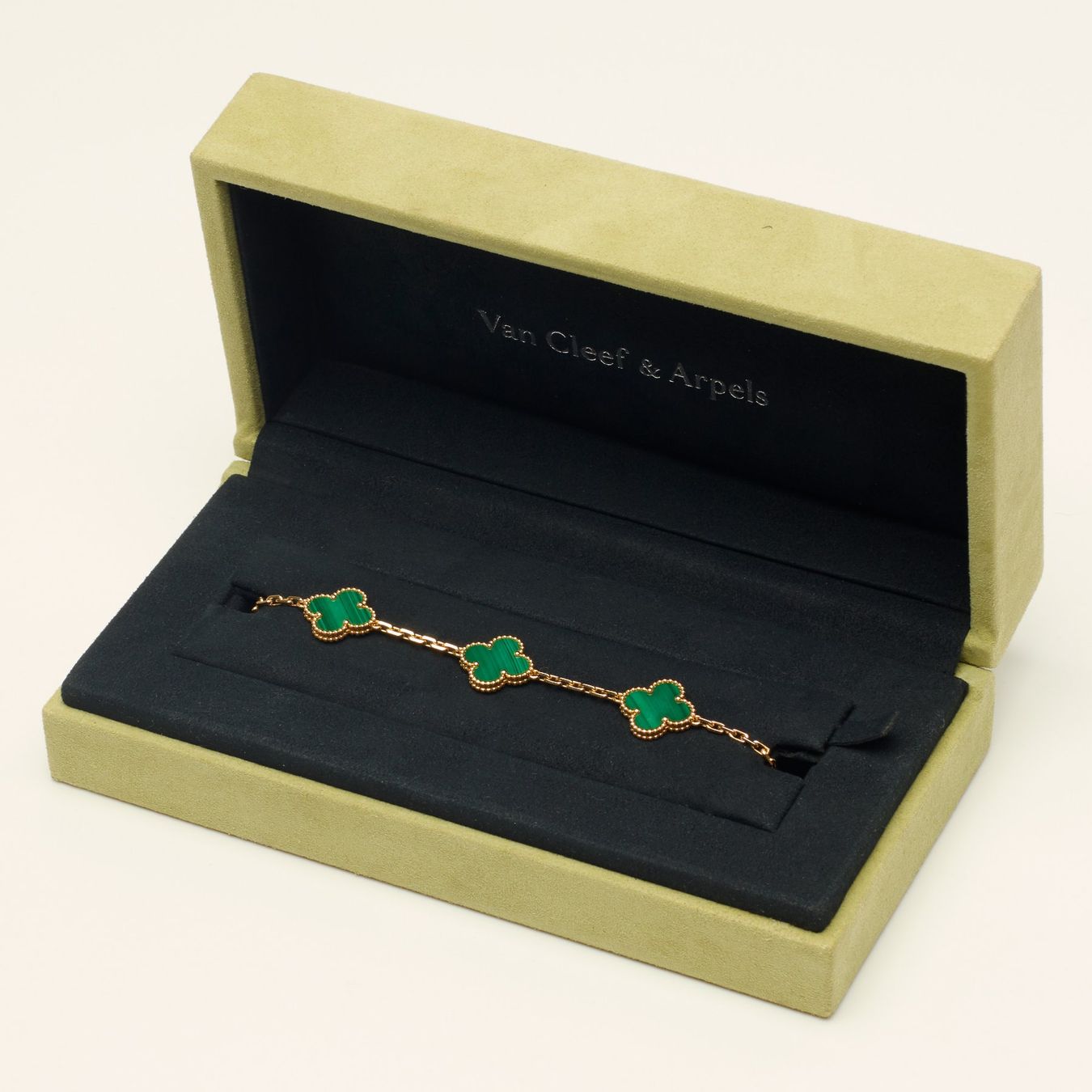 Van Cleef Bracciali & Braccialetti: Authentique Bracelet VAN CLEEF ARPELS Alhambra FULL SET – Nuovo (secondo la descrizione) da Carouge GE venduto da TLD 4