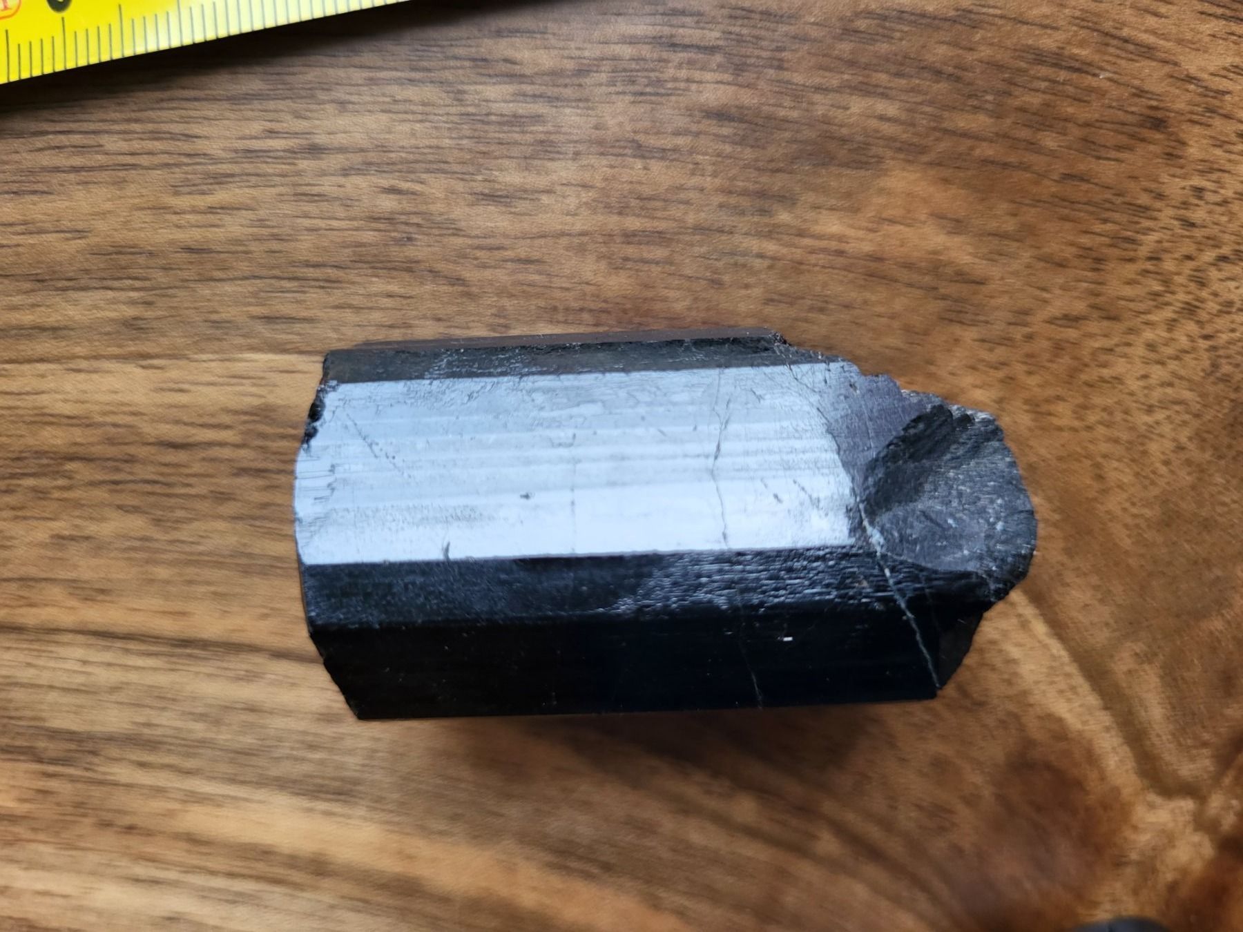 Mineralien & Heilsteine: Schwarzer Turmalin – Gebraucht aus Flawil von Uncristalized
