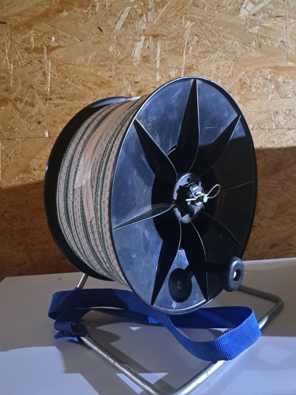 Sonstige Stalleinrichtungen: Weidezaunband Profiline auf Haspel – Gebraucht aus Charmey (Gruyère) von Balinea 1