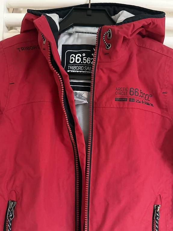 Vestes & Manteaux: Veste de pluie enfants 8ans  – D'occasion à Lausanne par nat_h2gw 1