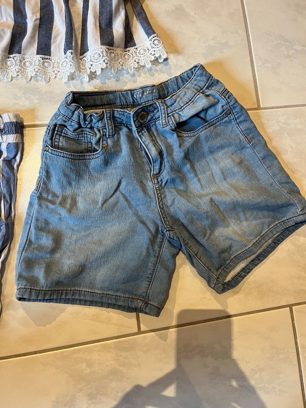 Lotti & Set di vestiti: Sommerset Mädchen 140/S – Usato da St.Pantaleon venduto da frodobi 3