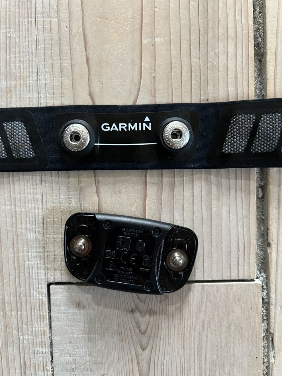 Garmin Mesurer: Garmin Herzfrequenz-Brustgurt wie neu – D'occasion à Hausen am Albis par schoggi-chueche