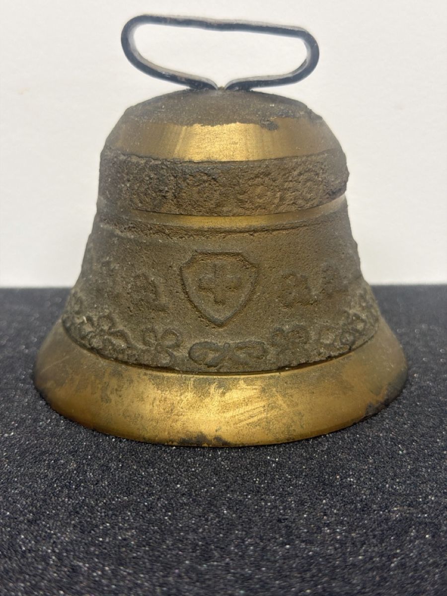 Glocken & Treicheln: Cloche  – Gebraucht aus Bôle von K200C