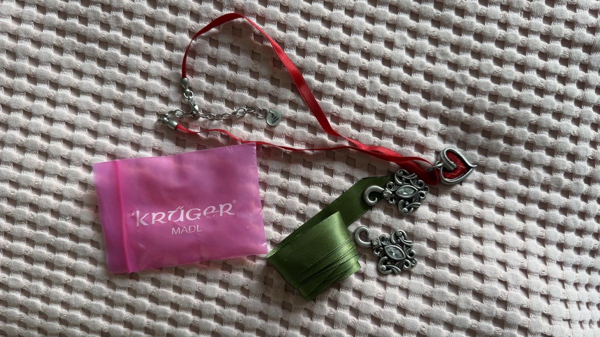 Krüger Vestiti: Original Krüger Madl Dirndl 32 – Nuovo (secondo la descrizione) da Zürich venduto da amaguri 5