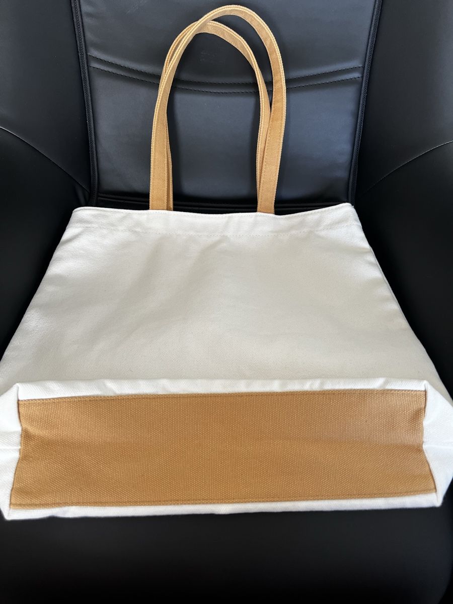 Louis Vuitton Borse: Fondation Louis Vuitton Canvas Tote Bag – Usato da Zürich venduto da ClosetKTT 3