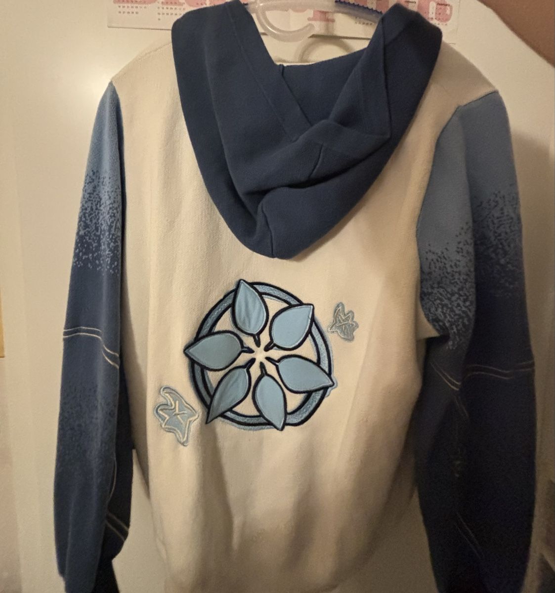 Giacche: Hoodie-Jacke – Nuovo e nell'imballaggio originale da Andelfingen venduto da Good_Quality 1