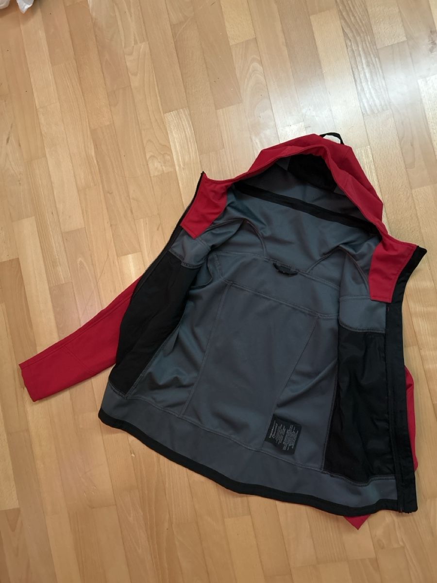 Wellensteyn Giacche: Wellensteyn Dynamica Jacke, rot, Gr. S – Usato da St. Gallen venduto da MoMaMu12 4