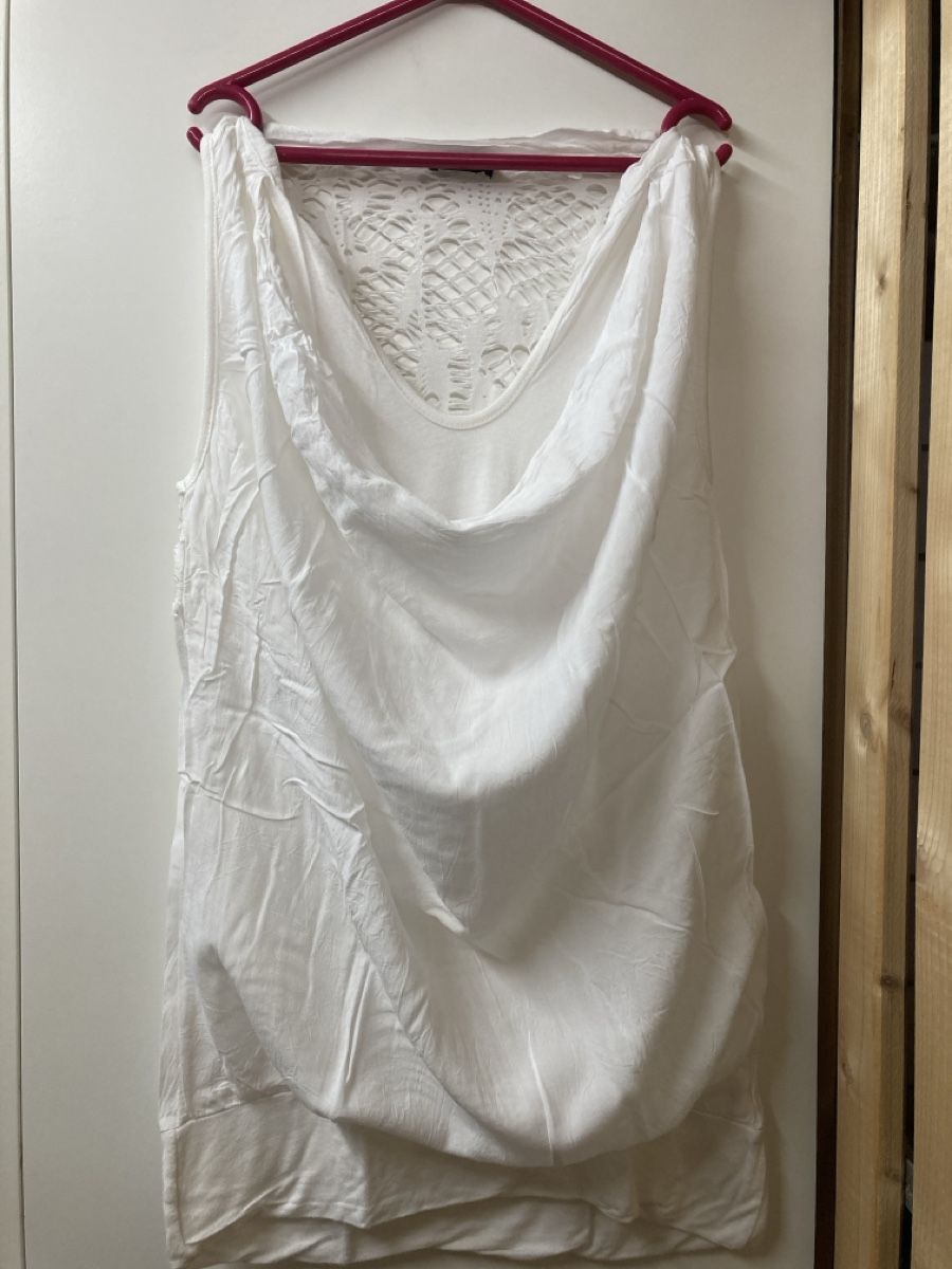 Tops: Top weiß  – D'occasion à Urtenen-Schönbühl par alessibas