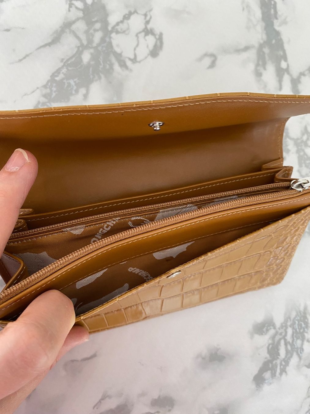 Portamonete: Longchamp Portemonnaie Leder, NEU! – Nuovo (secondo la descrizione) da Aegerten venduto da G7unit 2