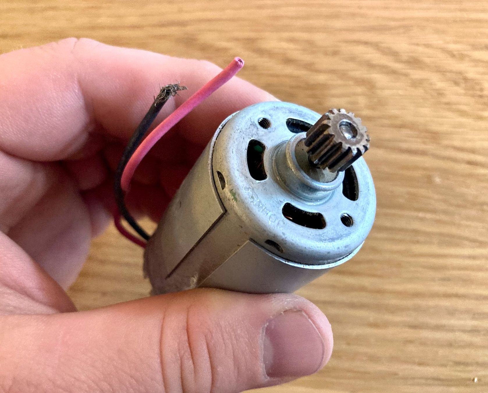 Moteurs: Moteur brushed type mabuchi 550 6V - 11V – D'occasion à Trélex par Arnaudyak 1