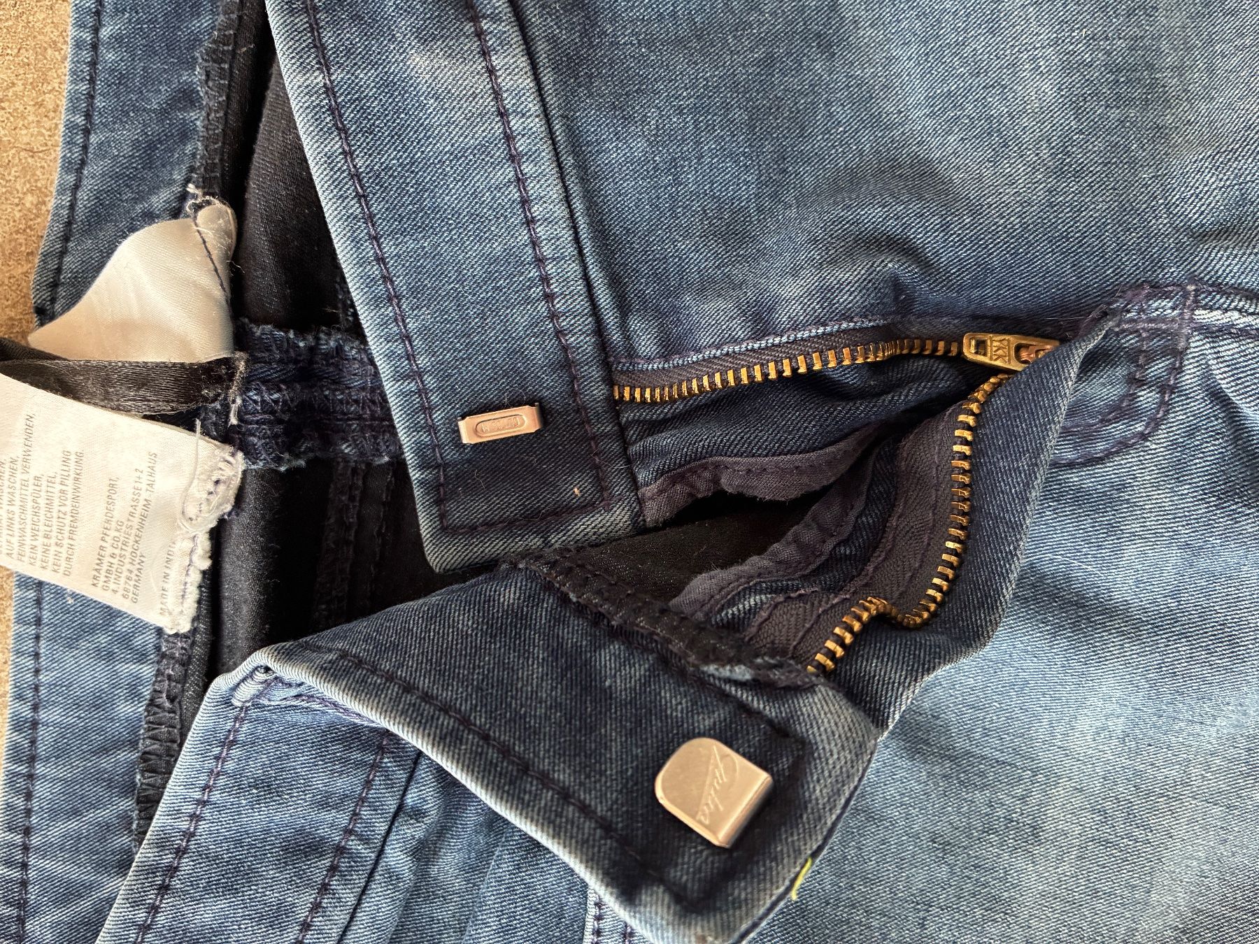Felix Bühler Pantaloni: Pantalon équitation large T38 – Usato da Corcelles-près-Payerne venduto da CyndelleMaiwen 5