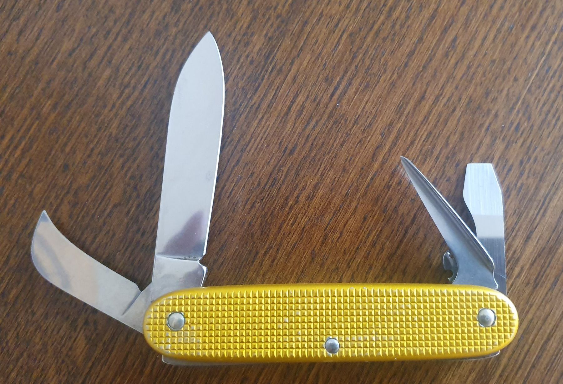 Victorinox Taschenmesser: Ein Victorinox Alox Messer old Cross / Bugnard – Gebraucht aus Härkingen von MarianneSi 3