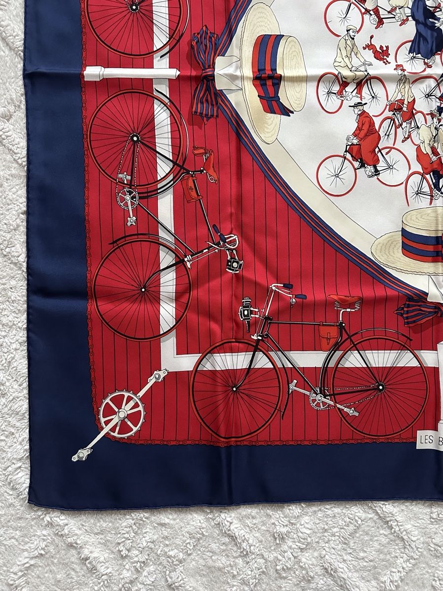 Hermès Foulard & Sciarpe: Hermès Seidentuch "Les Becanes" Vintage – Usato da Zollikon venduto da pan_8jtm 7
