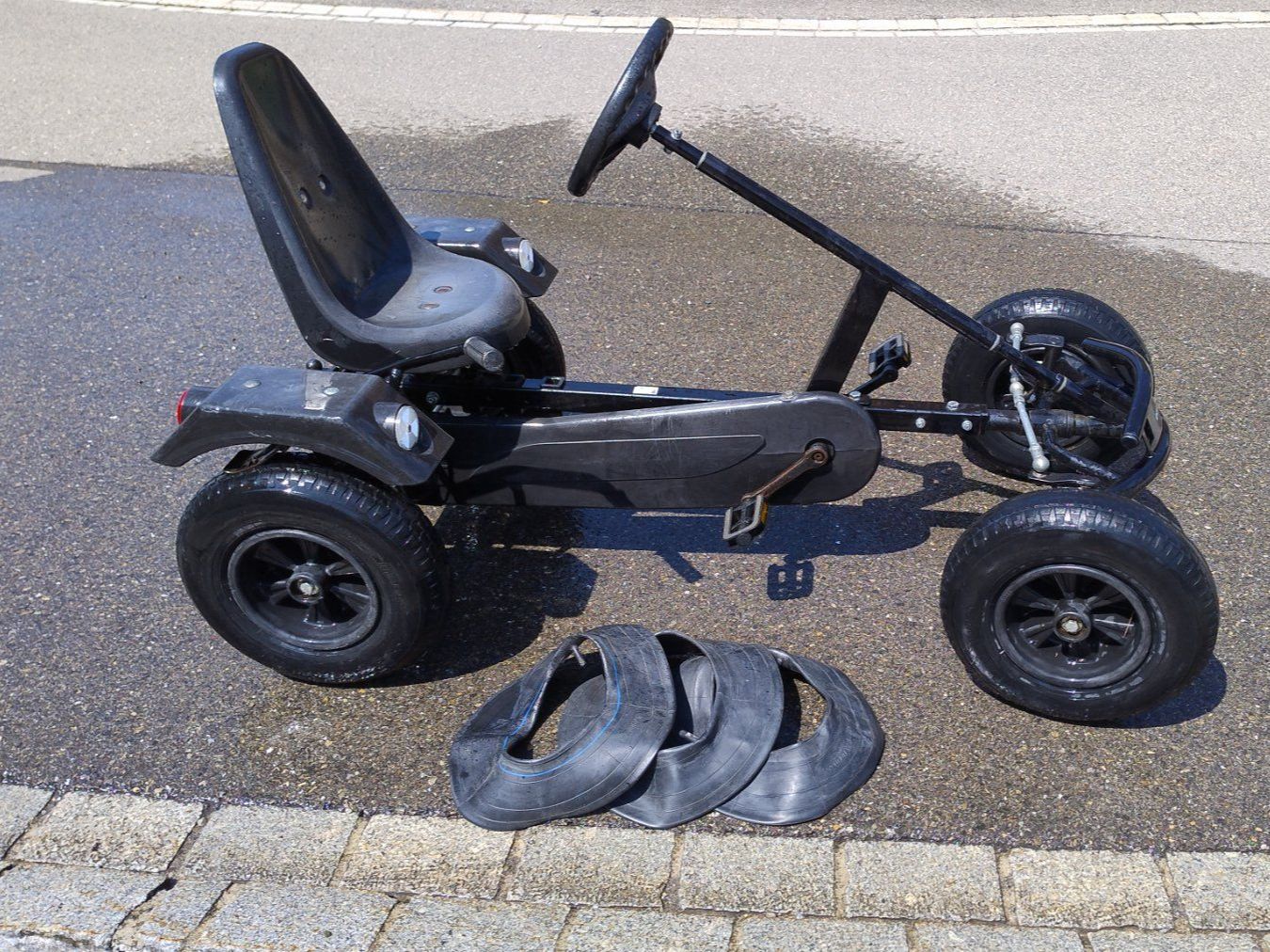 Fahrzeuge für Kinder: Go Kart Dino Cars – Gebraucht aus Kyburg von Striped_bull
