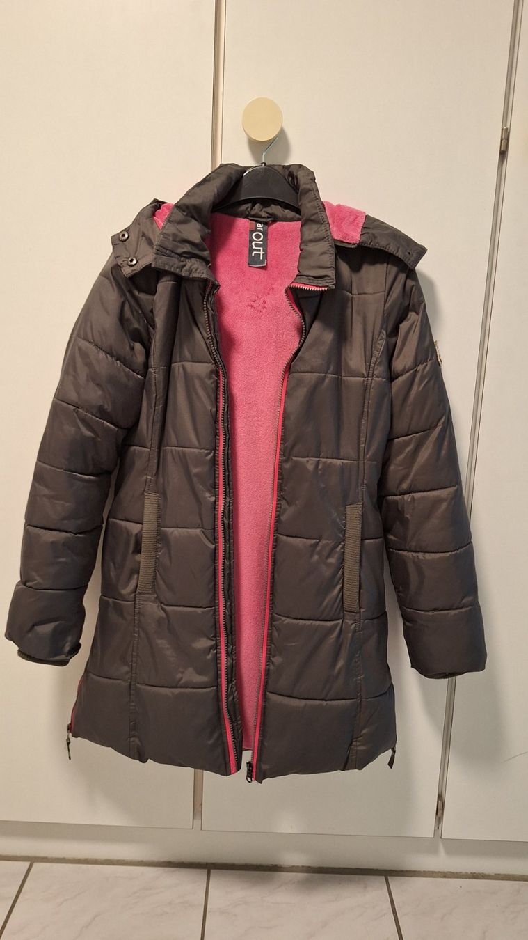 Giacche & Cappotti: Warme Wintermantel Gr. 164 – Usato da Biberist venduto da rospel