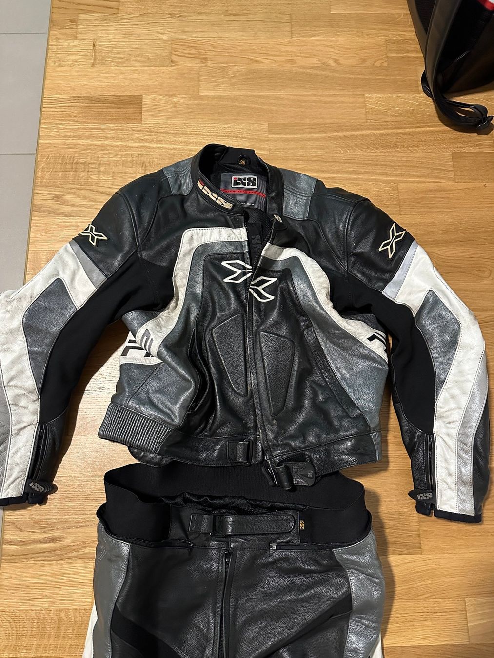 IXS Lots de vêtements: Motorrad Kombi IXS – D'occasion à Ebikon par Gokuut 1