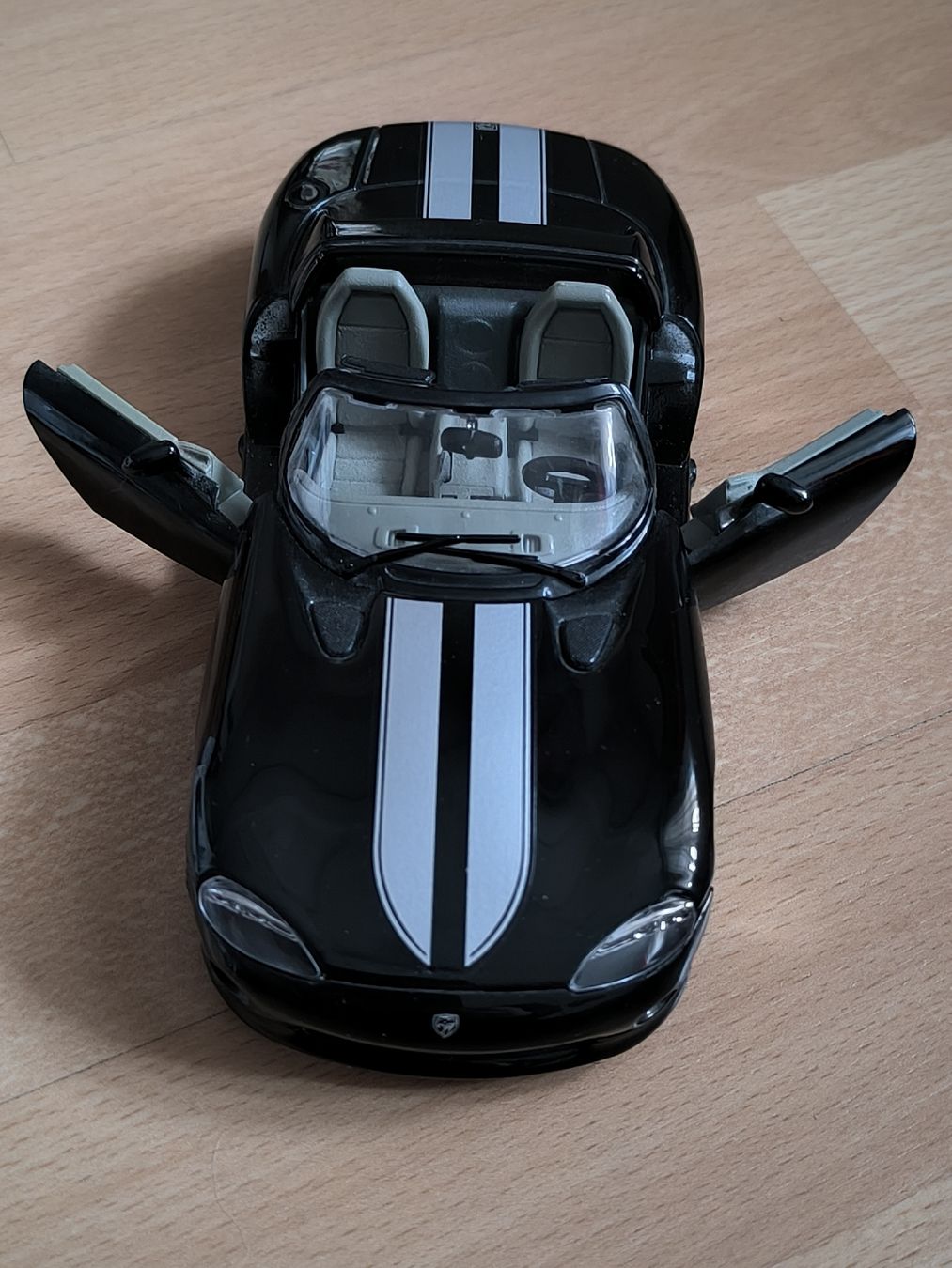 Modellautos: 3 Dodge Viper Maßstab 1/24 – Gebraucht aus Oberdiessbach von Zwerg82 1