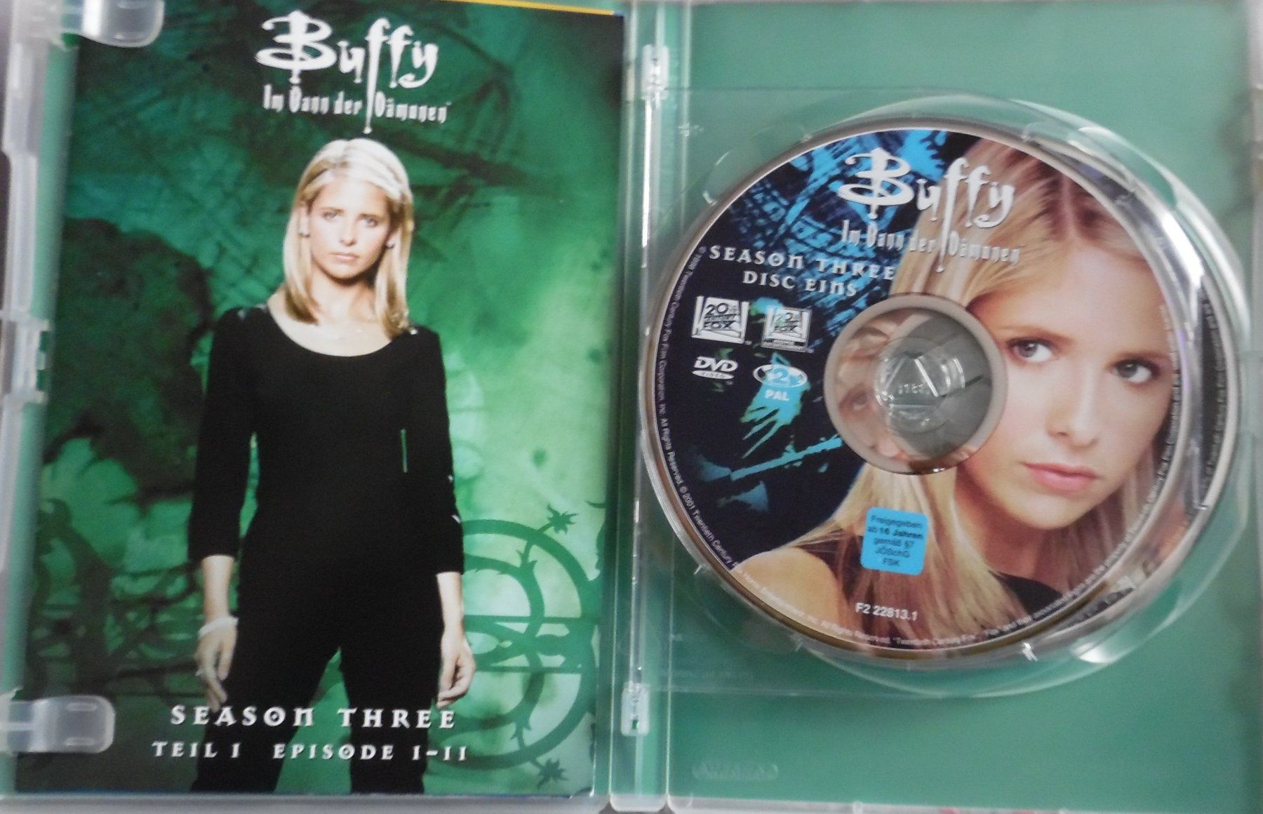 Tutti i DVDs: Buffy im Bann der Dämonen – Usato da Bellinzona venduto da Luna093 3