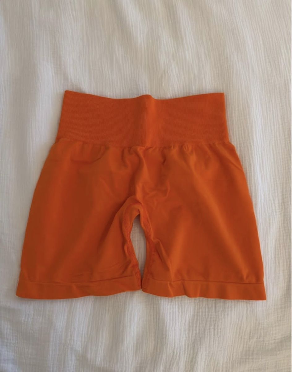 Oace Leggings: oace shorts orange – Gebraucht aus Altikon von borchardt.sara