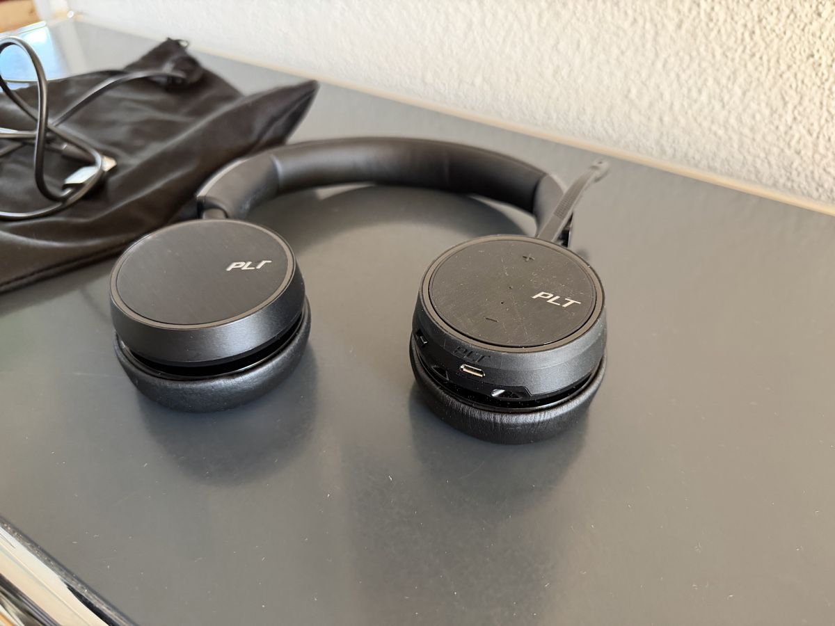 Plantronics Casques audio: Plantronics Voyager Headset schwarz – D'occasion à Küssnacht am Rigi par szeno 1