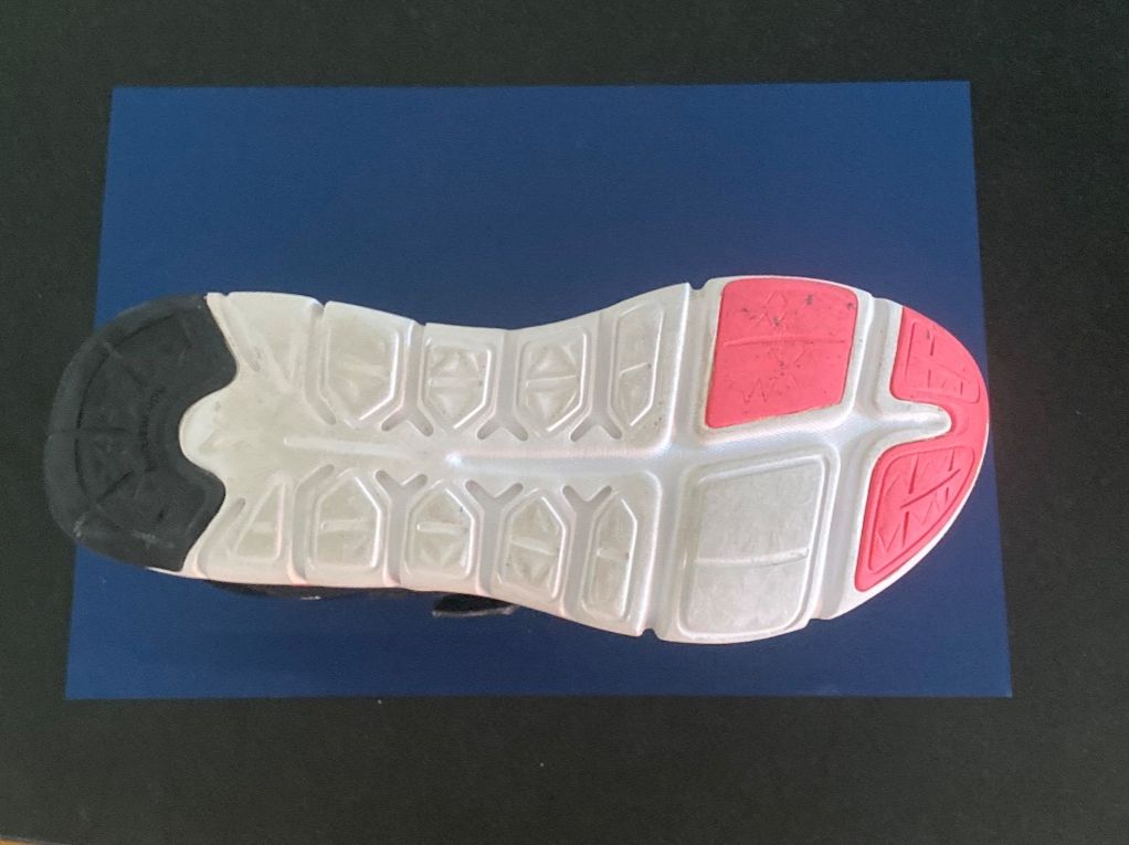 Decathlon Chaussures filles: Mädchen Turnschuhe der Grösse 37 – D'occasion à Beinwil am See par Windlepack 2