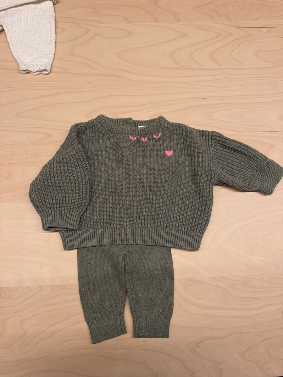 H&M Lotti & Set di vestiti: Lot de 3 ensembles HM pour bébé – Usato da Martigny-Croix venduto da lau_2lm7 3