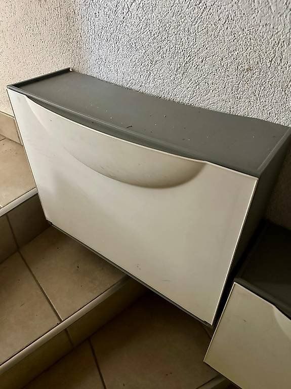 Kipper: Schuhkipper/ 6 Paar Schuhe – Gebraucht aus Muttenz von anna123