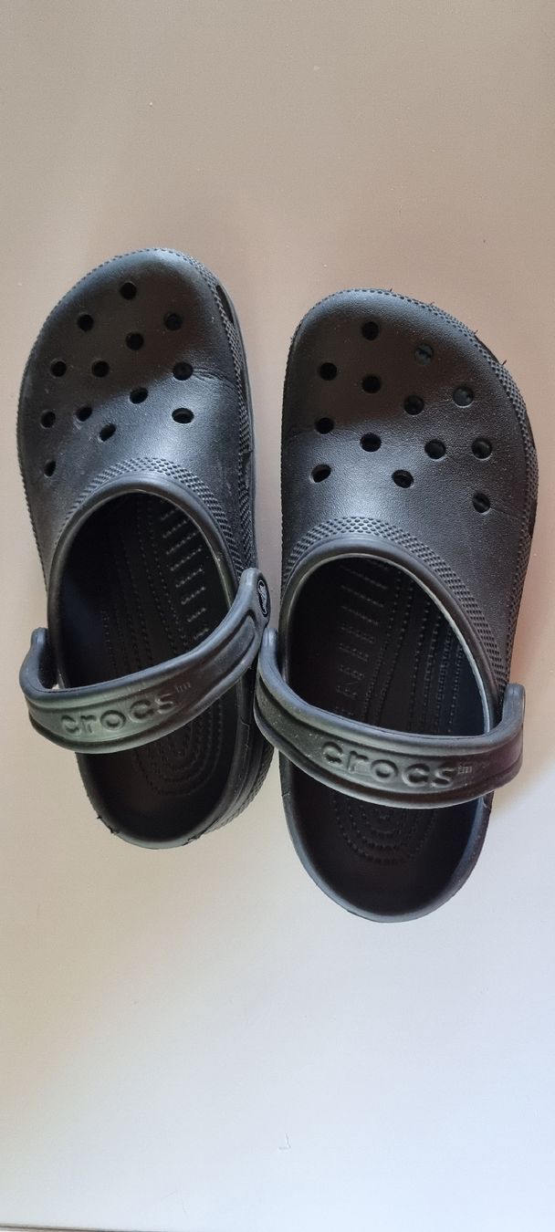 Crocs Scarpe da uomo: schwarze Crogs  – Usato da Winterthur venduto da Silvana037 1