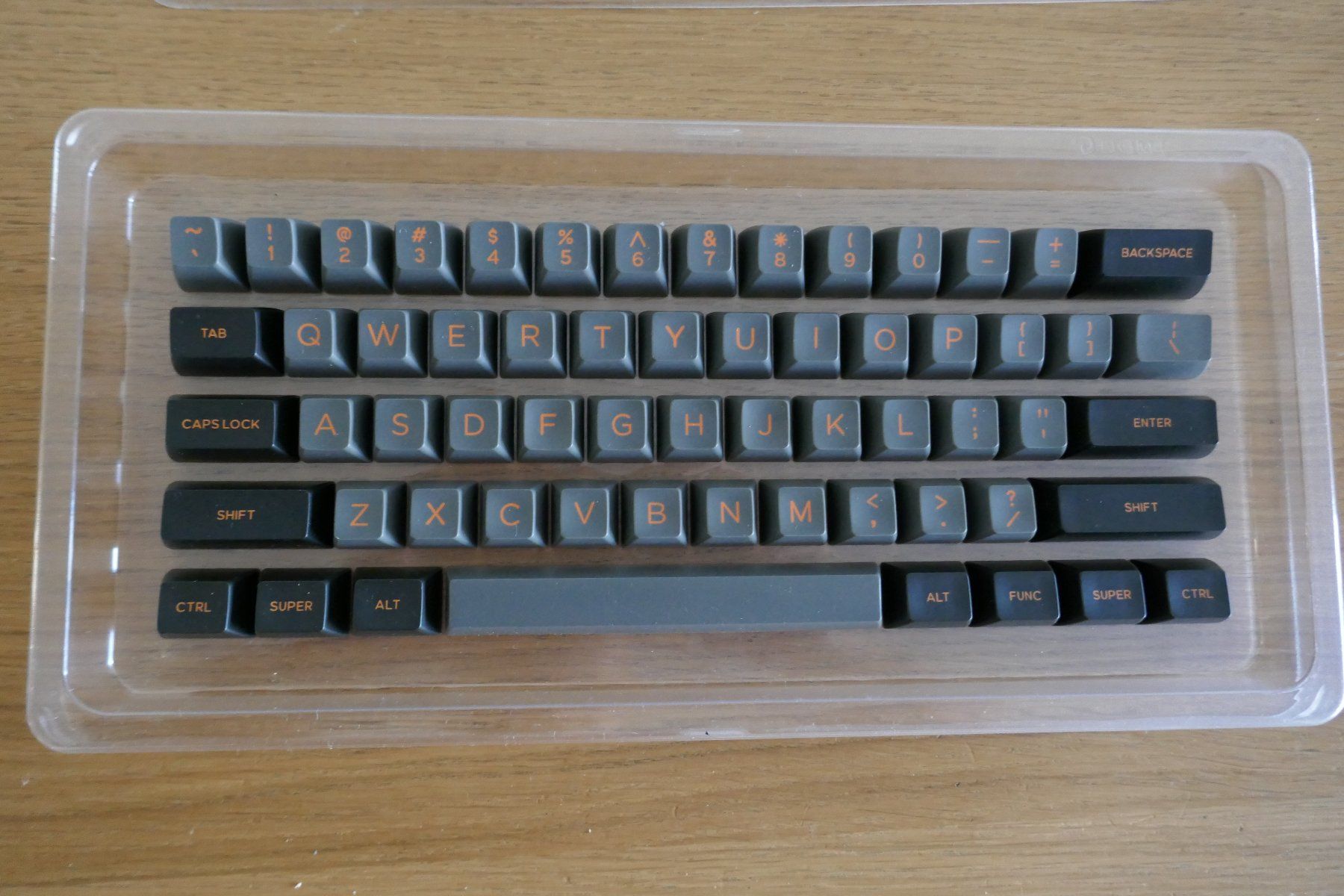 Tastiere: Domikey ABS Orange Dolch / SA Profile / 159 Keycaps set – Nuovo (secondo la descrizione) da Lutry venduto da Aghoithae 2