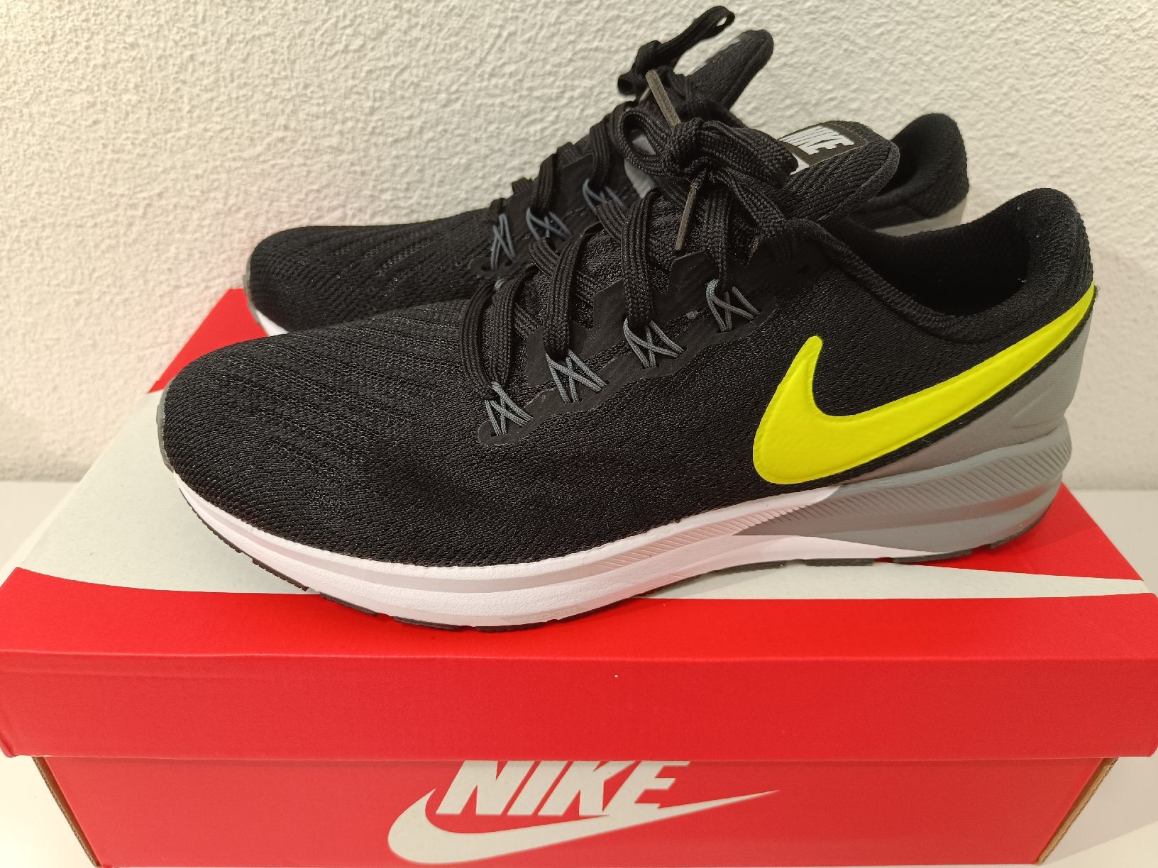Nike Scarpe da uomo: NEUE Nike Zoom Structure 22 – Nuovo e nell'imballaggio originale da Dietikon venduto da Sunriseplace1010 1
