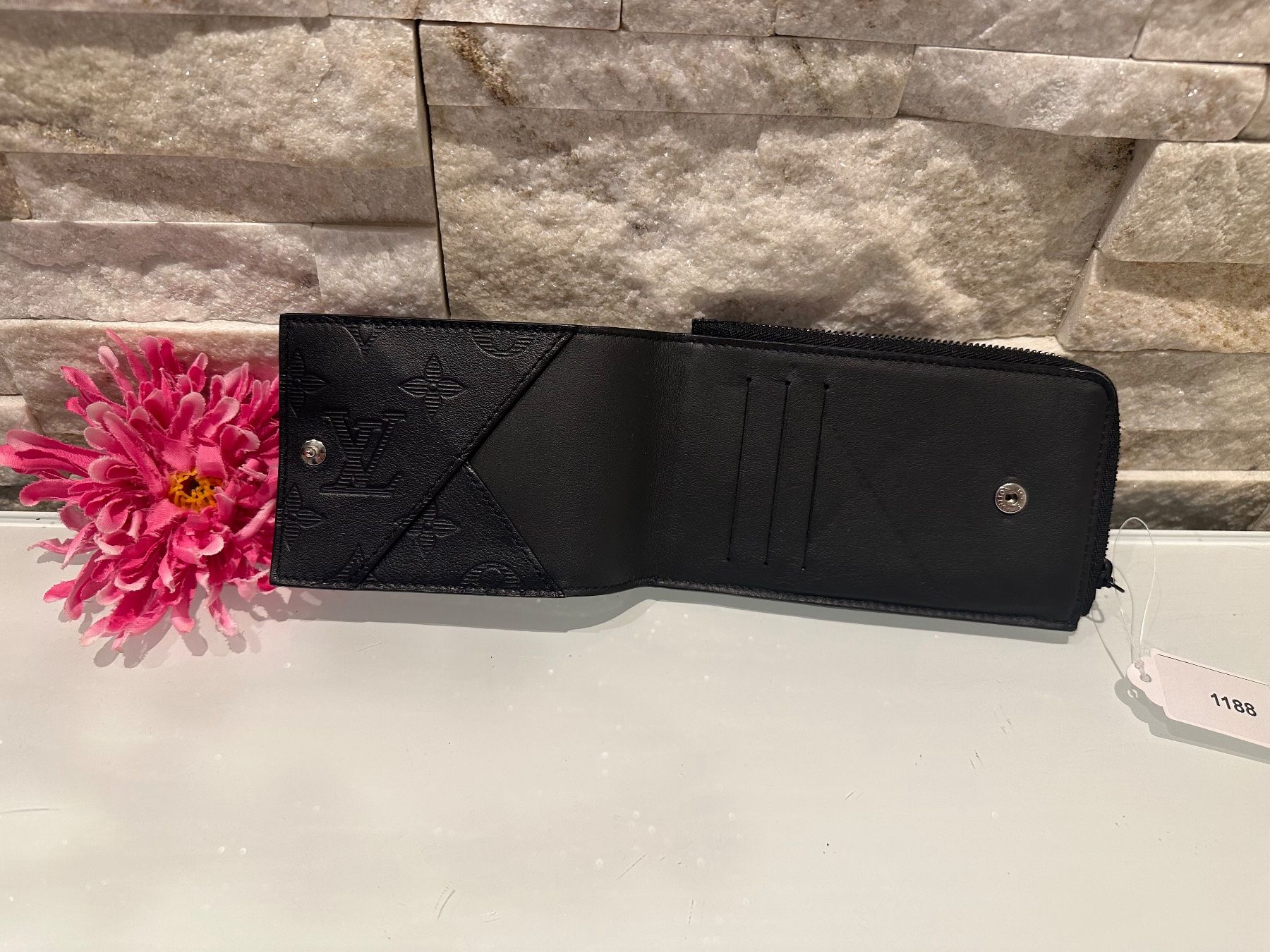 Louis Vuitton Portafogli: Louis Vuitton Hybrid Wallet - Nr. 1188 – Usato da Hittnau venduto da LuxAndMore 2
