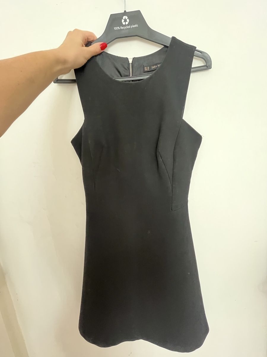Zara Vestiti: Zara Basic Black Mini Dress - Elegant and Timeless! – Usato da Lausanne venduto da Chika_Tetsu 4