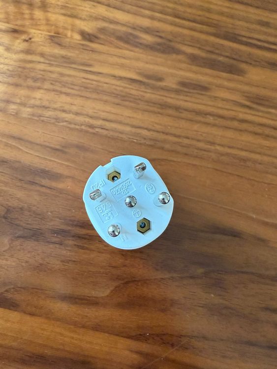 T15 Stecker weiss 2